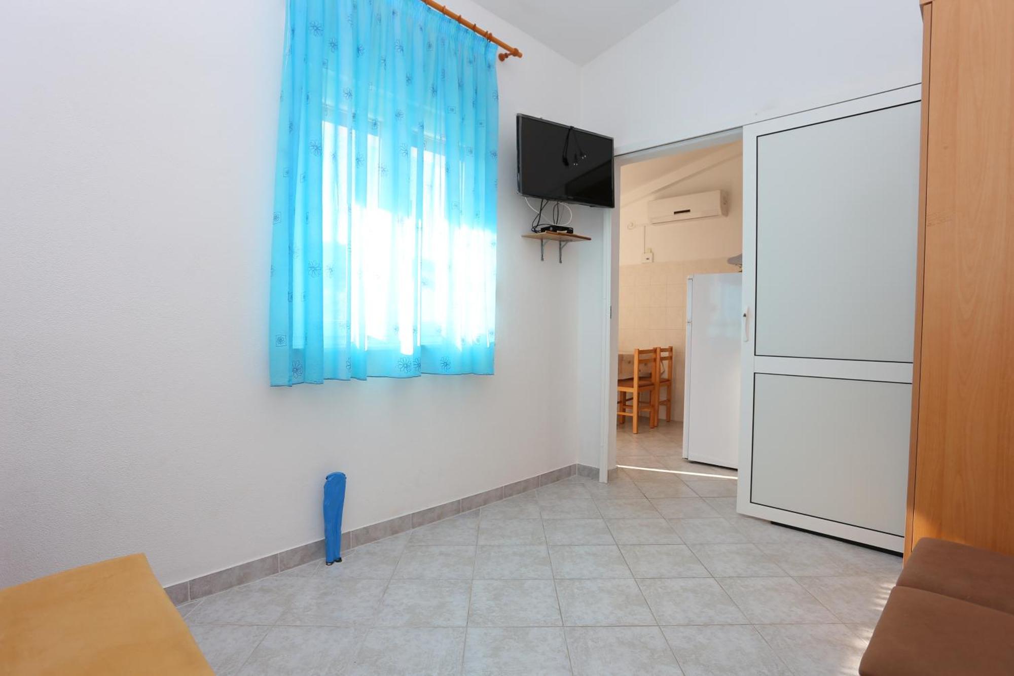 Apartments By The Sea Slatine, Ciovo - 14541 Bilik gambar