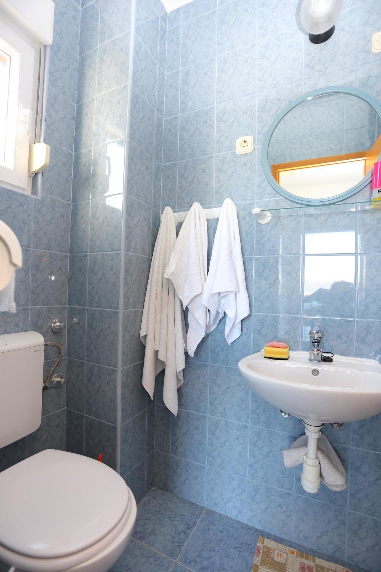 Apartments By The Sea Slatine, Ciovo - 14541 Bilik gambar